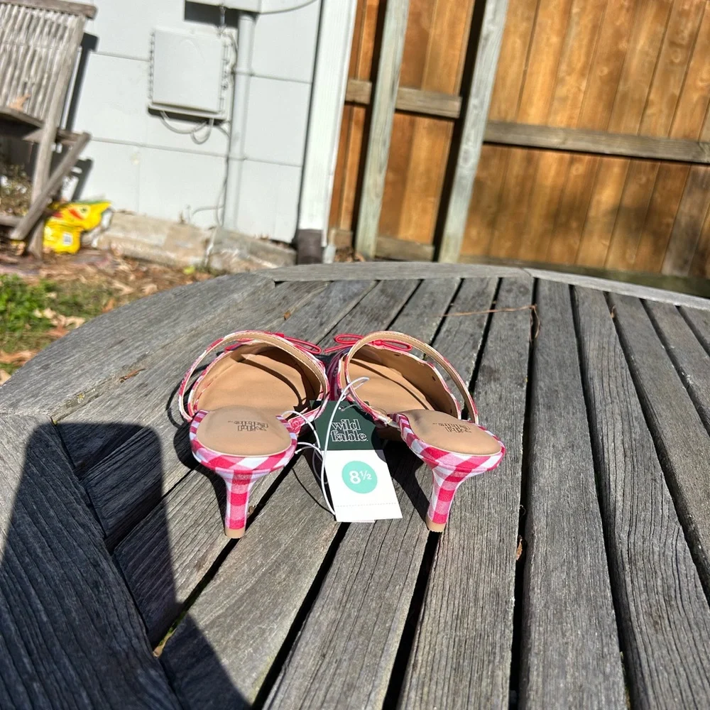 Nwt Wild Fable - Women's Lysandra‎ Gingham Eyelet Kitten Heels - size 8.5 picnic